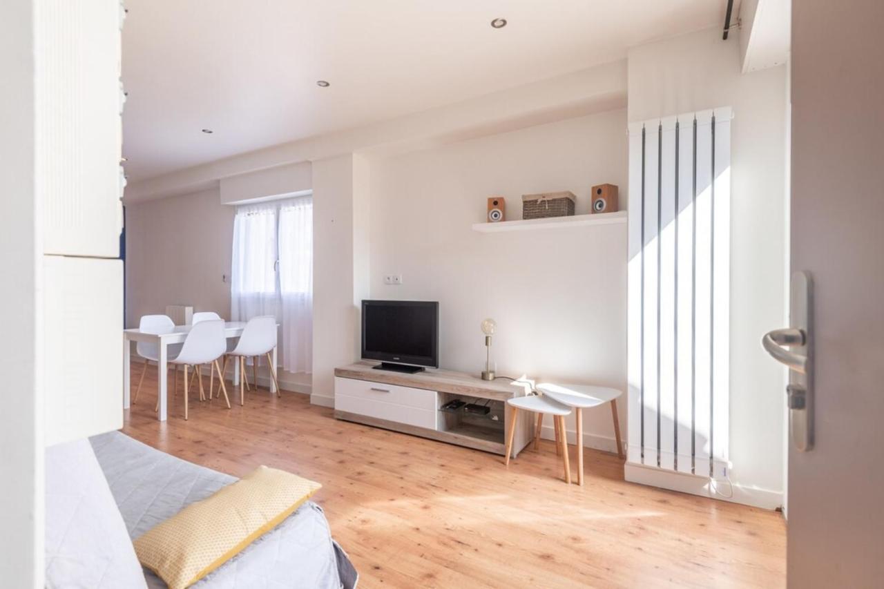 Le Petit Paradis Apartment Сен-Жорьо Екстериор снимка